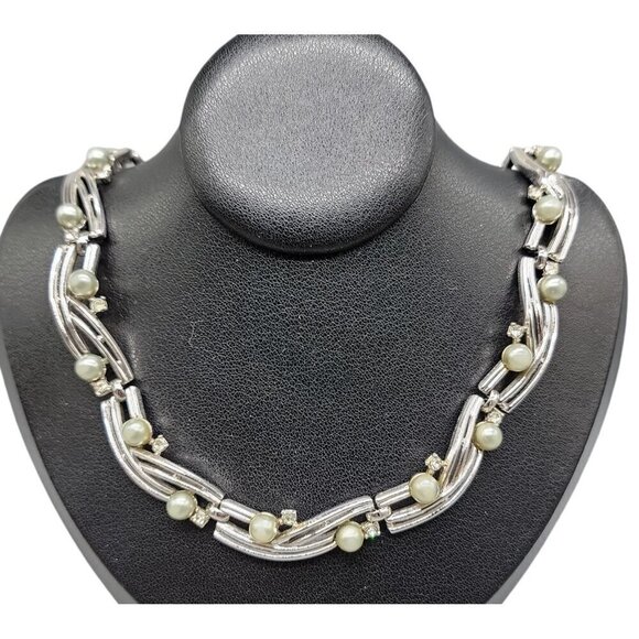 Trifari Rare Choker Necklace 16" Silver Tone Faux Gray Pearls Rhinestones - Picture 2 of 16